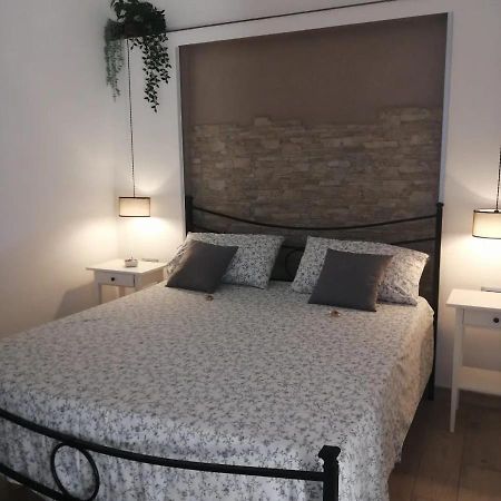 Prima Stella Tourist Rooms Минтурно Екстериор снимка